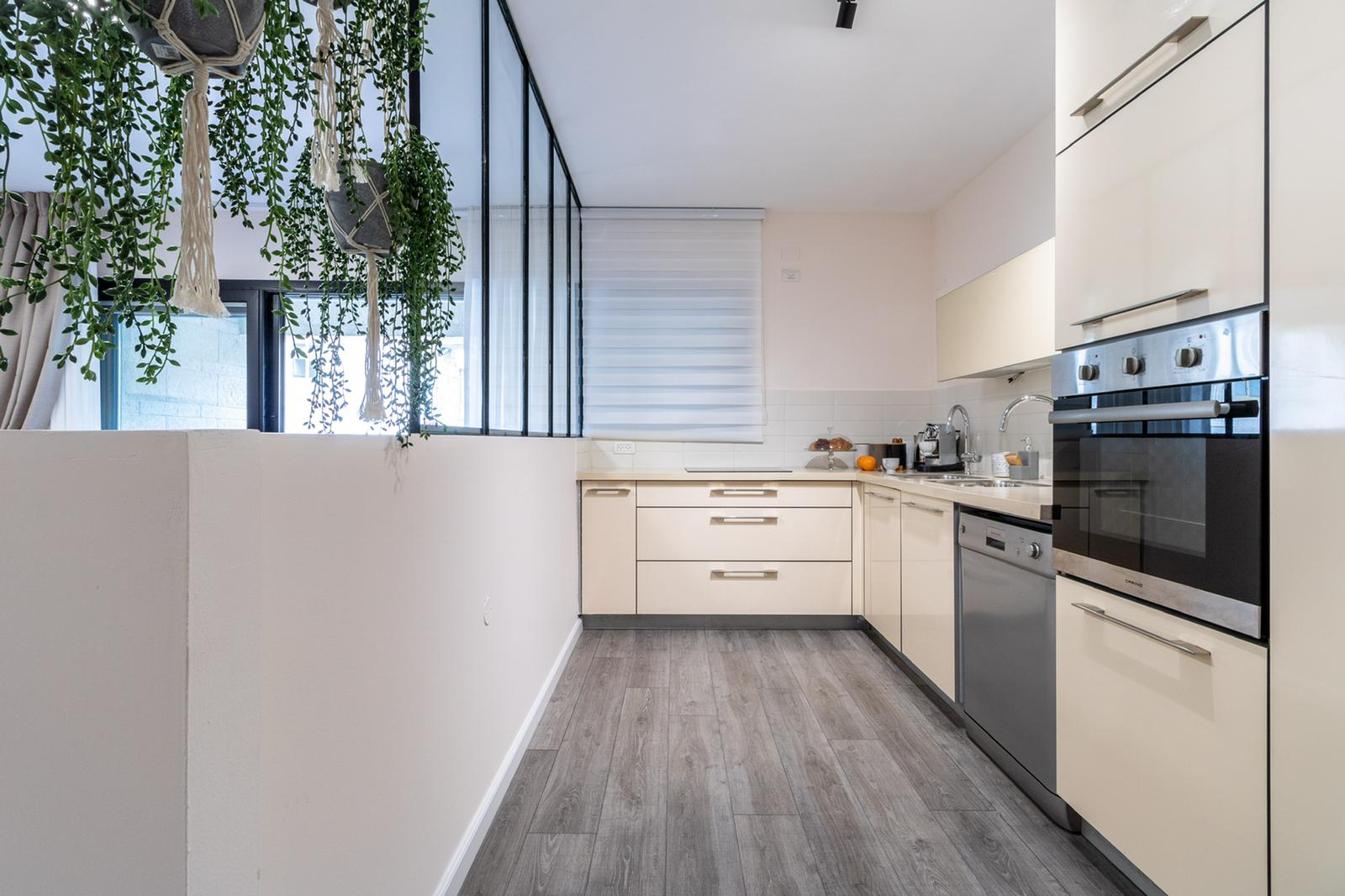 12.Luxury Rental King David 4BR image #20