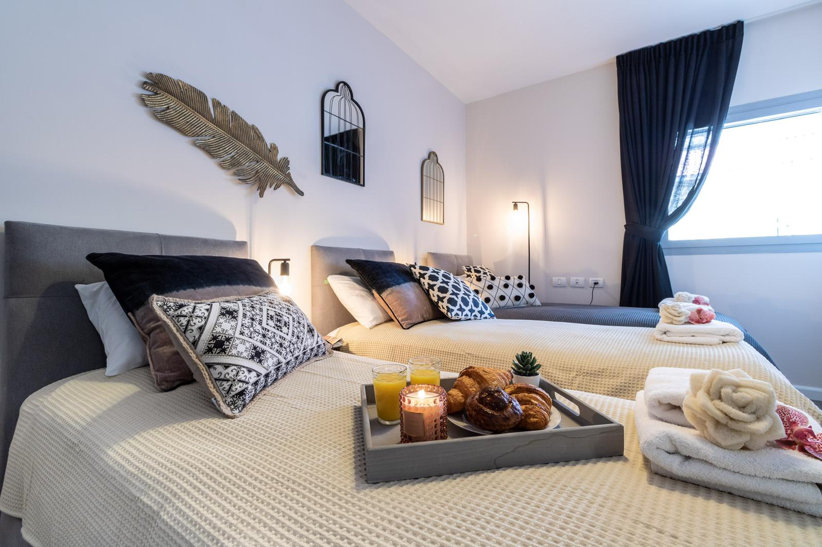 12.Luxury Rental King David 4BR image #31