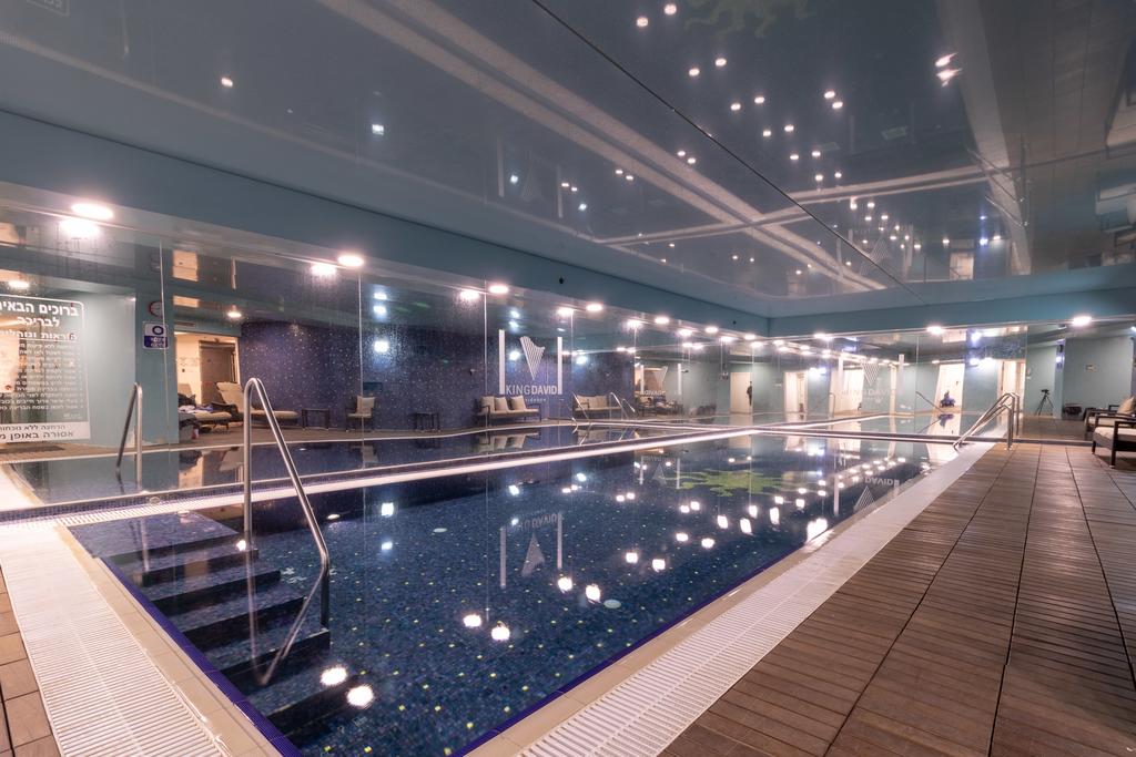 14.3 br king david luxury building pool image #13