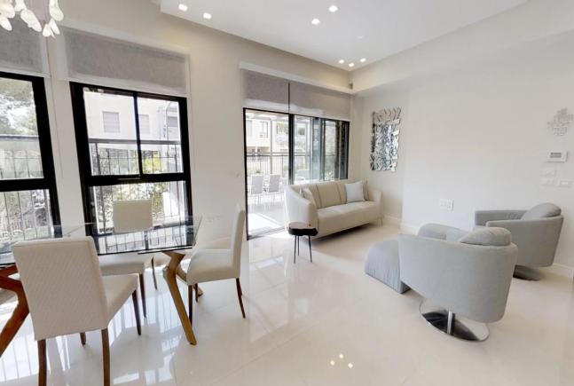 16. Luxury 3 br Talbia image #17