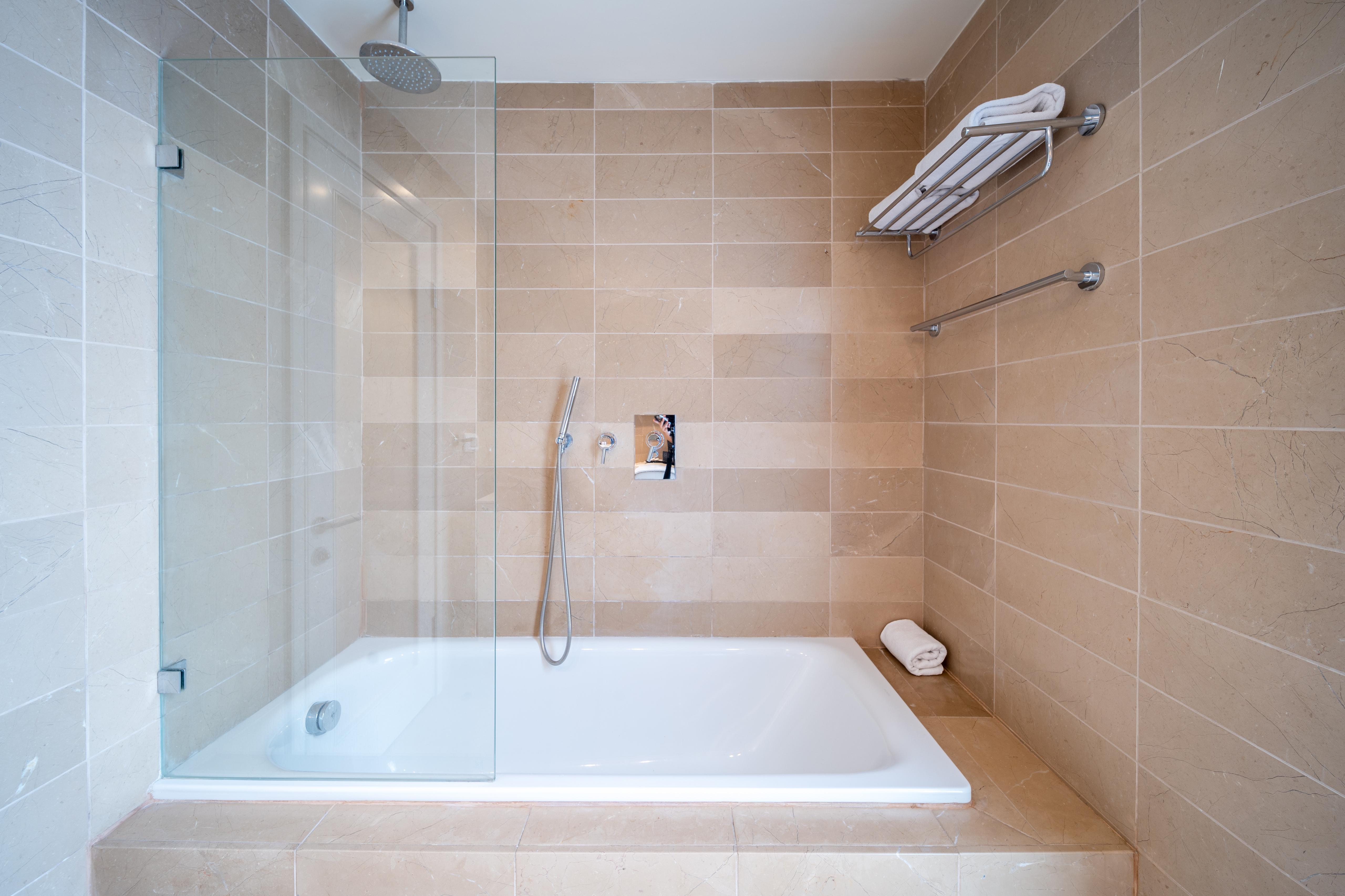 11. 5BR Mamilla rental old city views  image #8